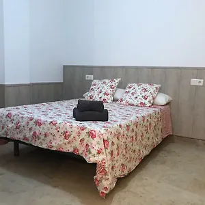 amazing-and-clean-studio-very-close-to-city-center.1costadelsol.com/